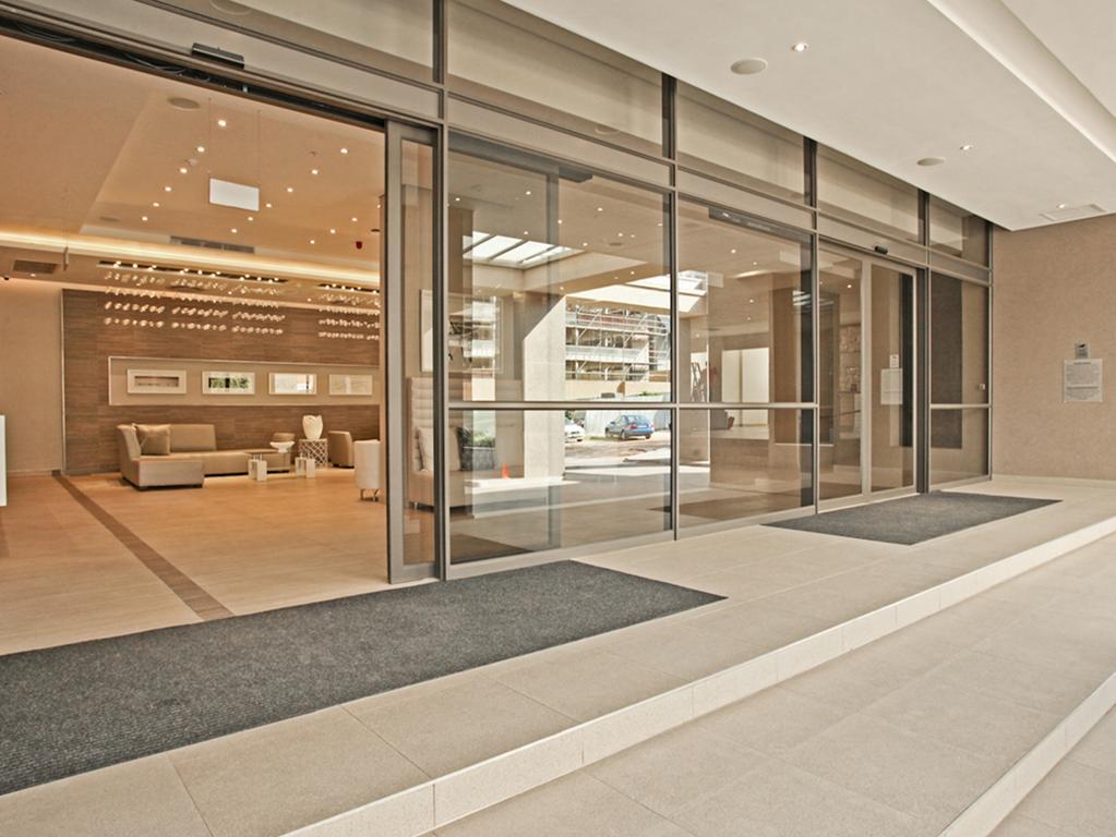 Luxurious Sandton Skye Apartment Екстер'єр фото