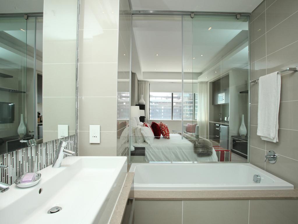 Luxurious Sandton Skye Apartment Екстер'єр фото