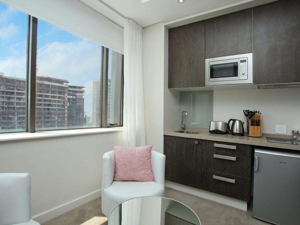 Luxurious Sandton Skye Apartment Екстер'єр фото